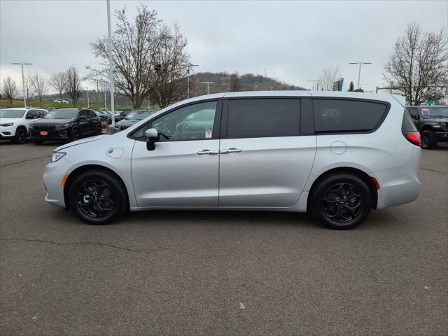 new 2023 Chrysler Pacifica Hybrid car, priced at $40,999