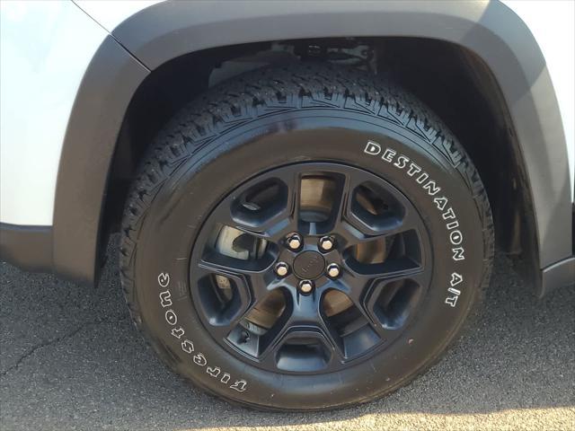 used 2022 Jeep Cherokee car, priced at $26,998