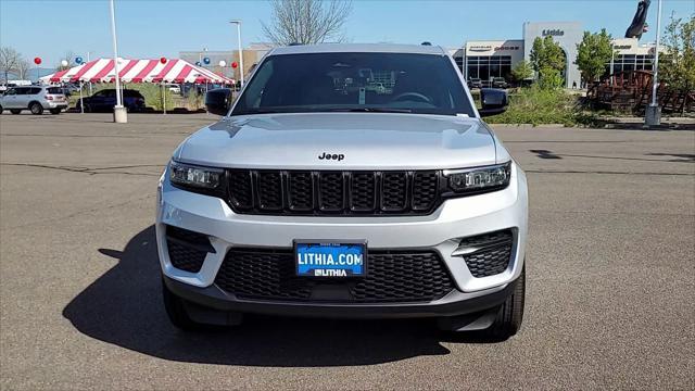 new 2025 Jeep Grand Cherokee car, priced at $40,999