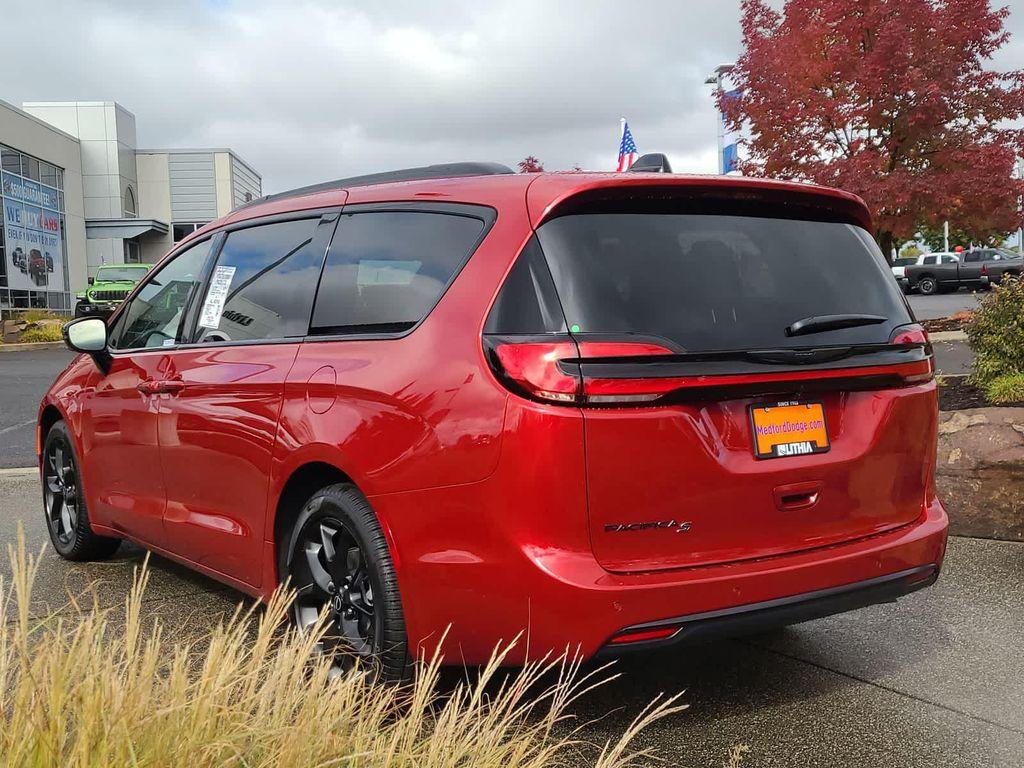 new 2026 Chrysler Pacifica car, priced at $52,850
