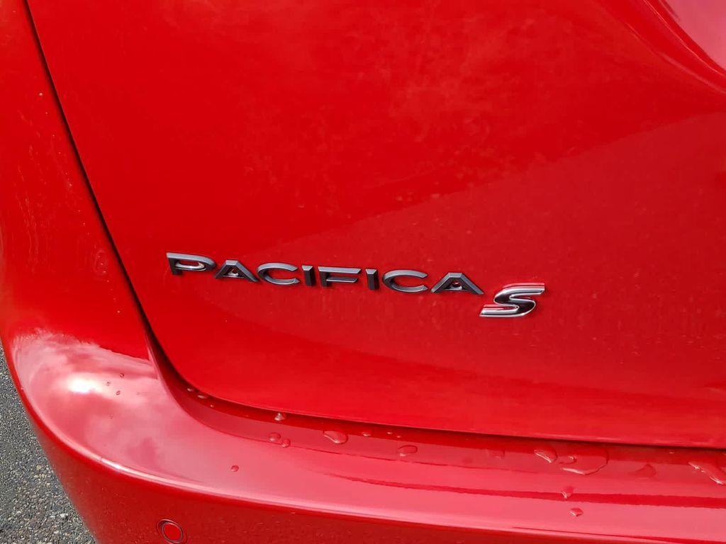 new 2026 Chrysler Pacifica car, priced at $52,850