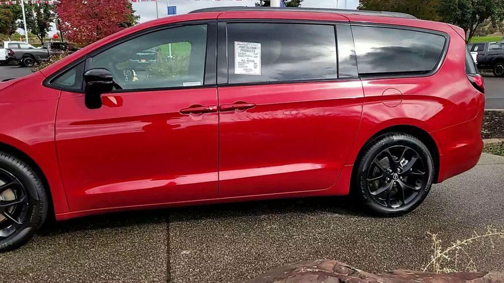new 2026 Chrysler Pacifica car, priced at $52,850