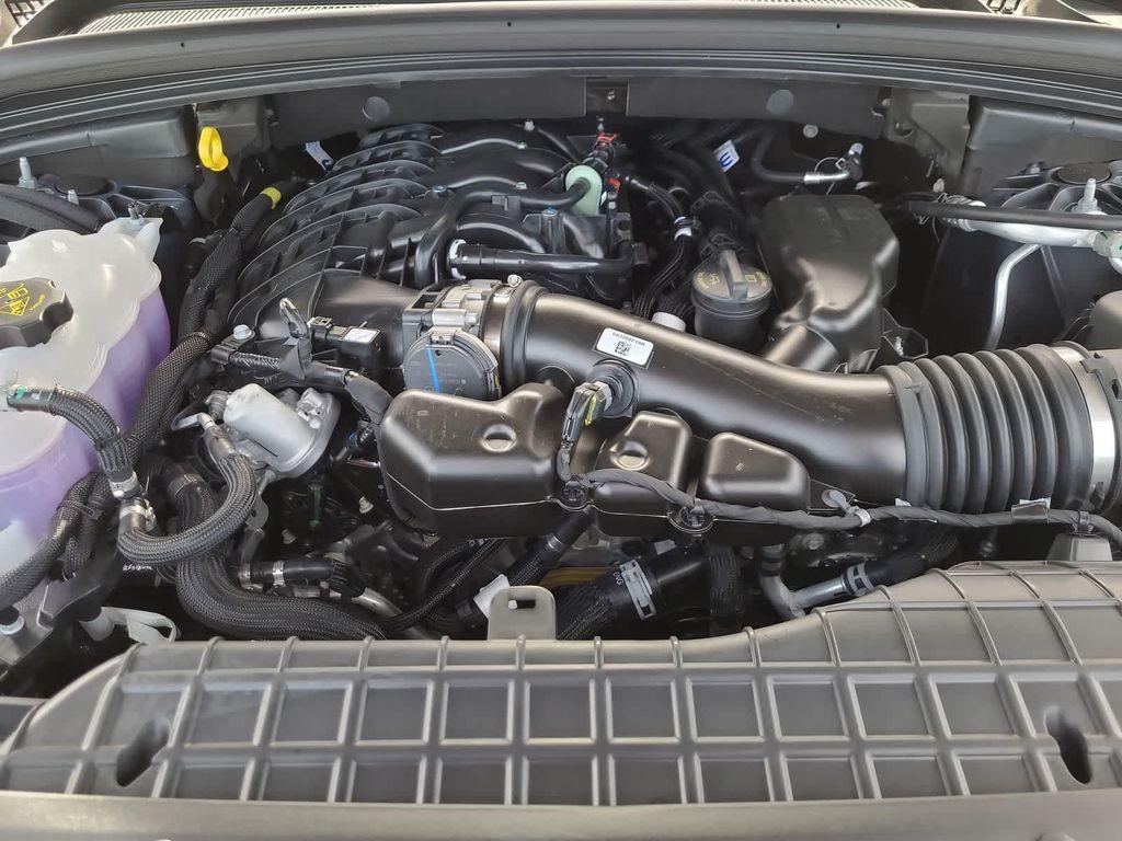 new 2025 Jeep Grand Cherokee car, priced at $35,999