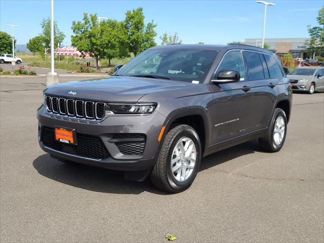 new 2025 Jeep Grand Cherokee car, priced at $39,972
