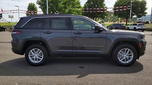 new 2025 Jeep Grand Cherokee car, priced at $39,972
