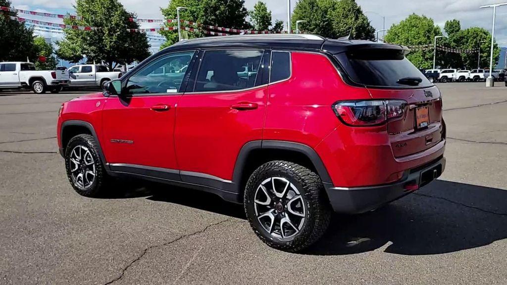 new 2025 Jeep Compass car, priced at $35,999