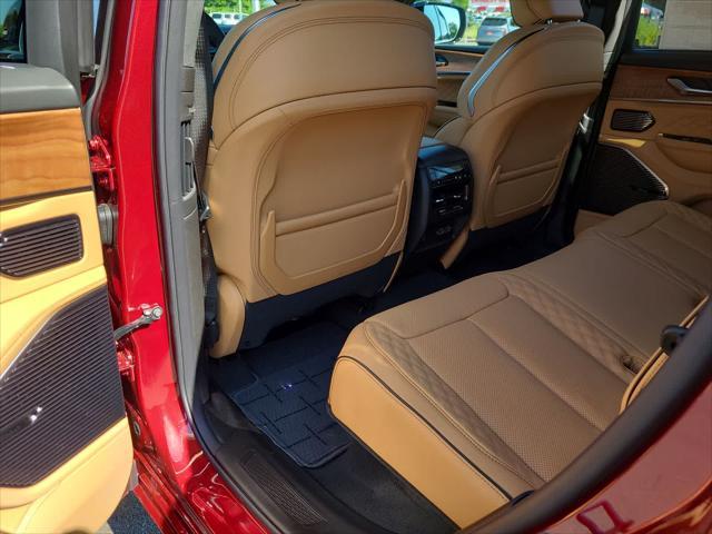 new 2025 Jeep Grand Cherokee car, priced at $61,999