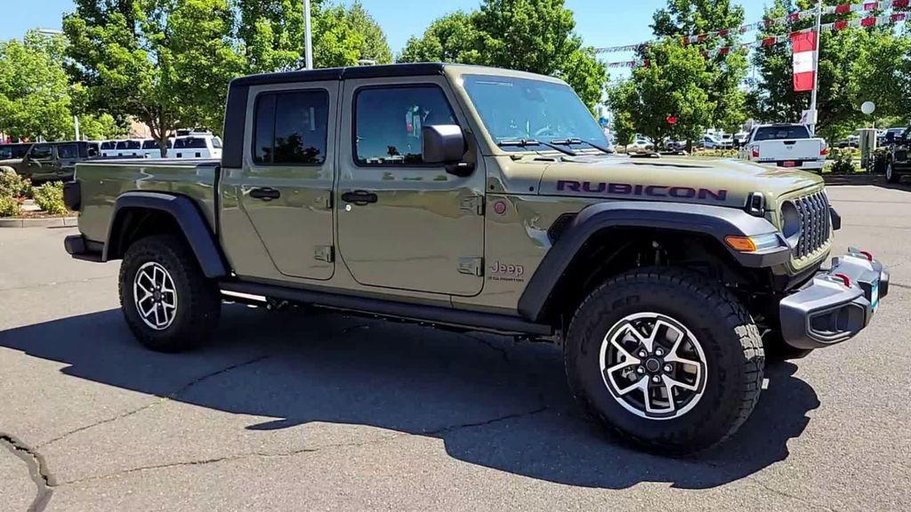 new 2025 Jeep Gladiator car, priced at $45,999