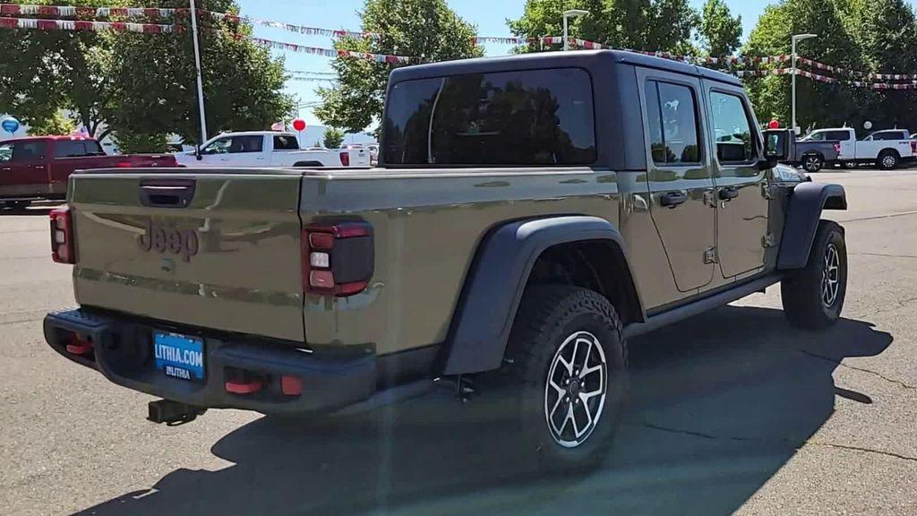 new 2025 Jeep Gladiator car, priced at $45,999