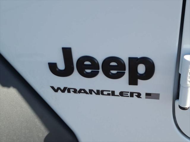 new 2025 Jeep Wrangler car, priced at $47,999
