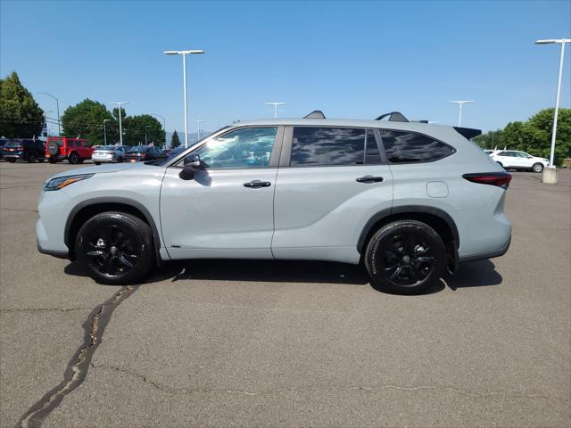 used 2024 Toyota Highlander Hybrid car, priced at $49,998