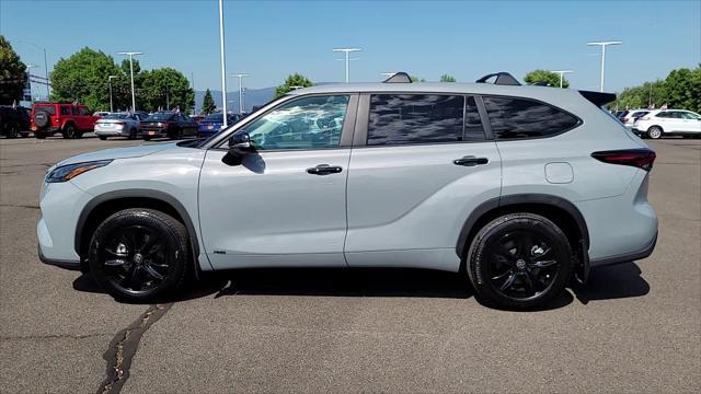 used 2024 Toyota Highlander Hybrid car, priced at $49,998