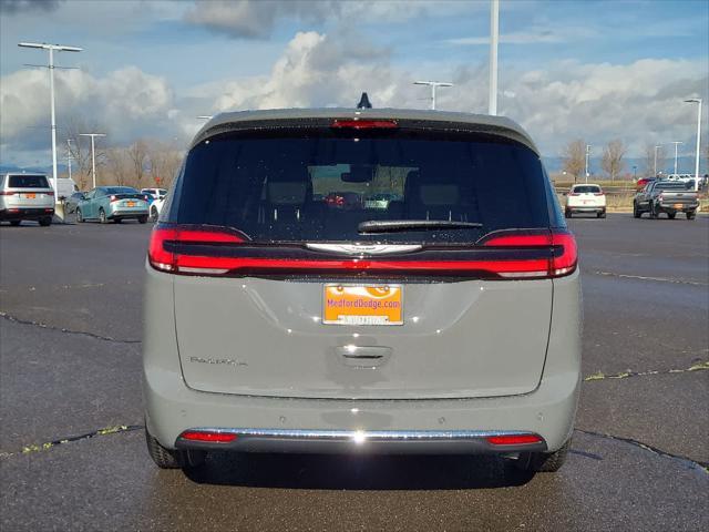 new 2025 Chrysler Pacifica car, priced at $37,999