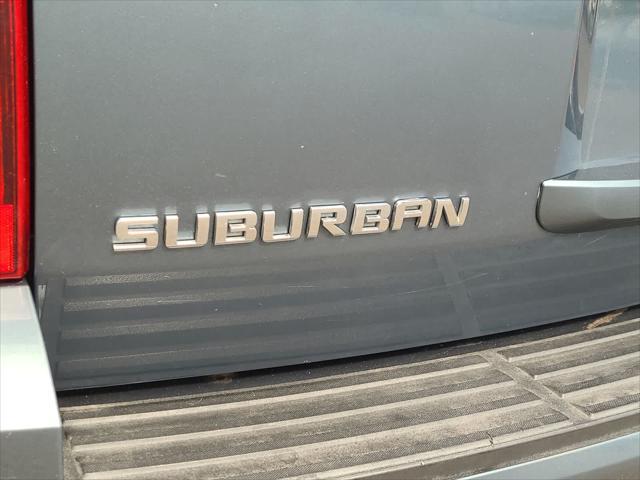 used 2009 Chevrolet Suburban car, priced at $9,998
