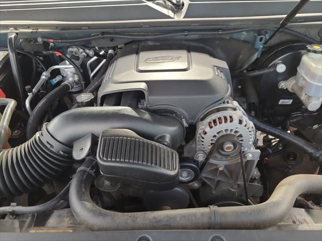 used 2009 Chevrolet Suburban car, priced at $9,998