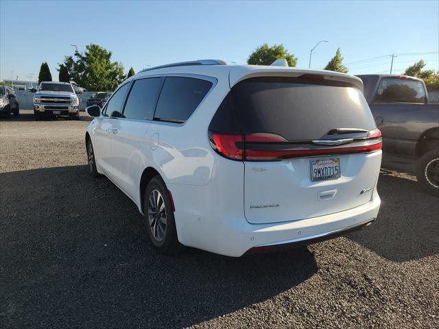 used 2021 Chrysler Pacifica Hybrid car, priced at $25,998