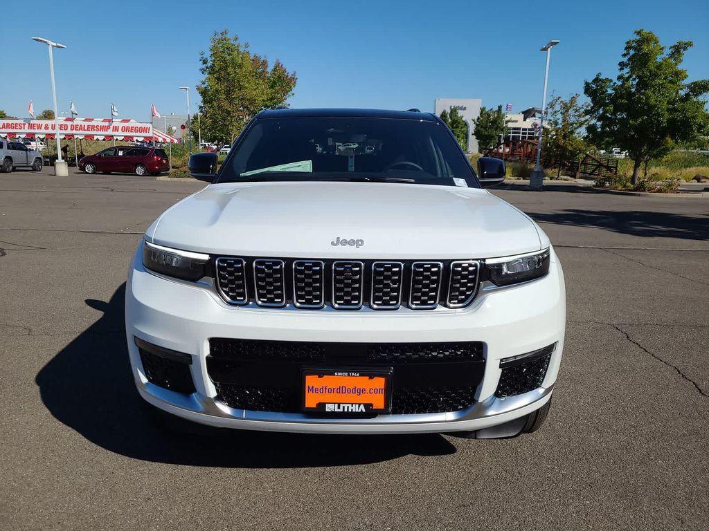 new 2025 Jeep Grand Cherokee L car, priced at $54,999