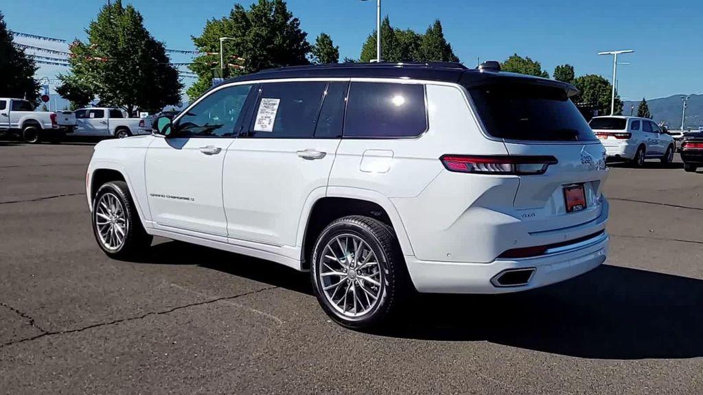 new 2025 Jeep Grand Cherokee L car, priced at $54,999