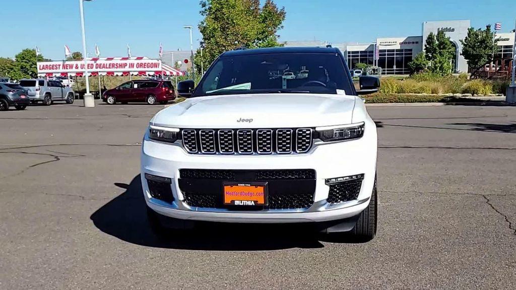 new 2025 Jeep Grand Cherokee L car, priced at $54,999