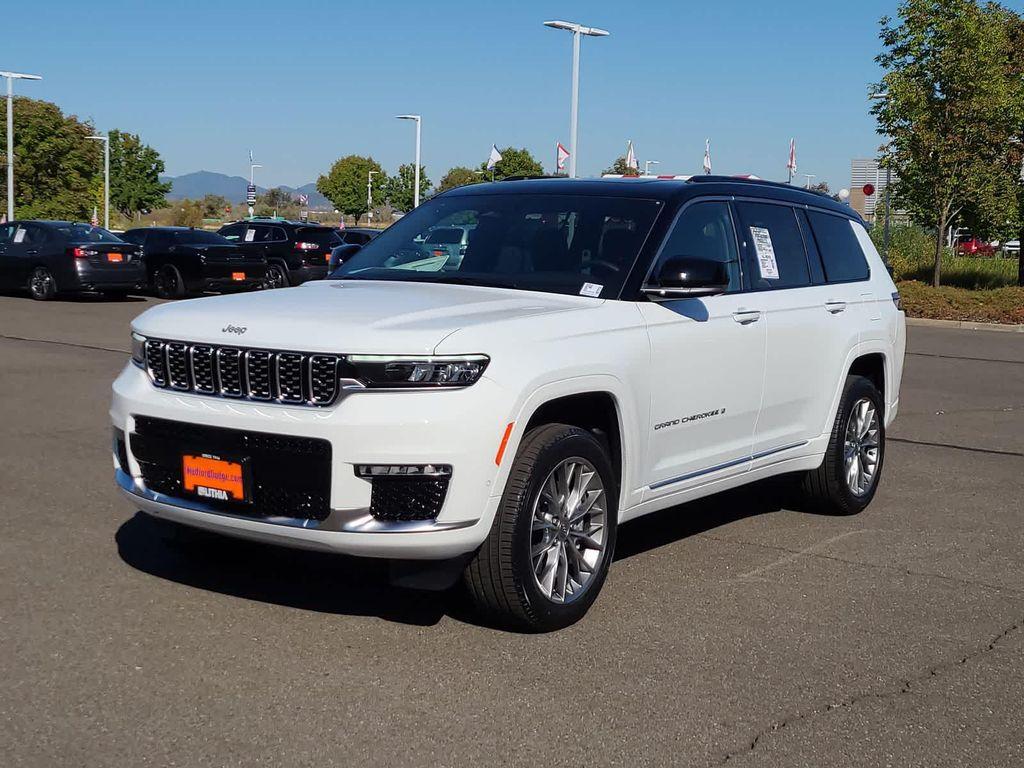 new 2025 Jeep Grand Cherokee L car, priced at $54,999