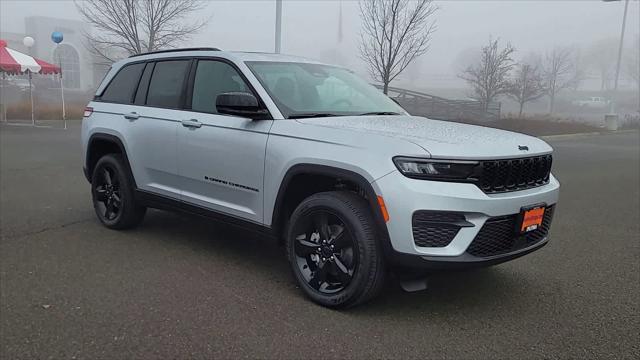 new 2025 Jeep Grand Cherokee car, priced at $40,999