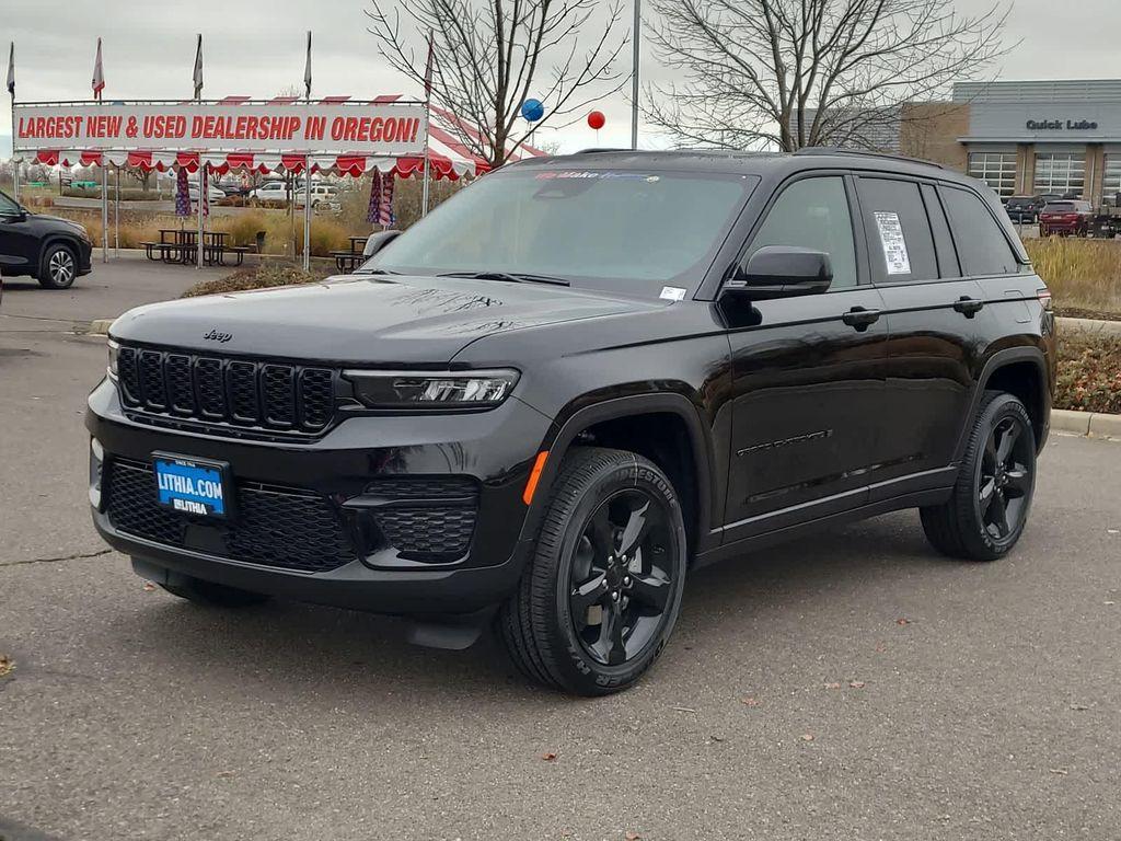 new 2025 Jeep Grand Cherokee car, priced at $46,120