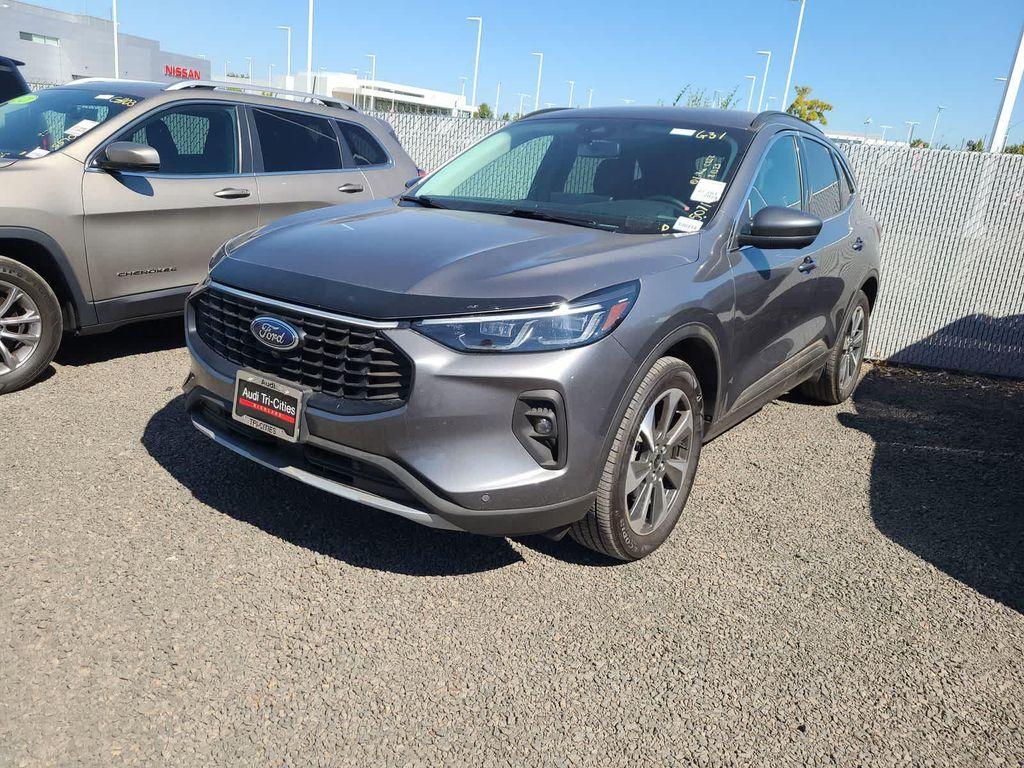 used 2024 Ford Escape car, priced at $34,998