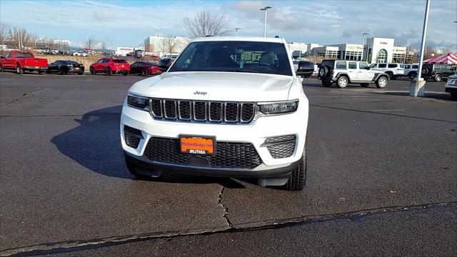 new 2025 Jeep Grand Cherokee car, priced at $40,815