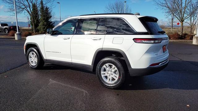 new 2025 Jeep Grand Cherokee car, priced at $40,815