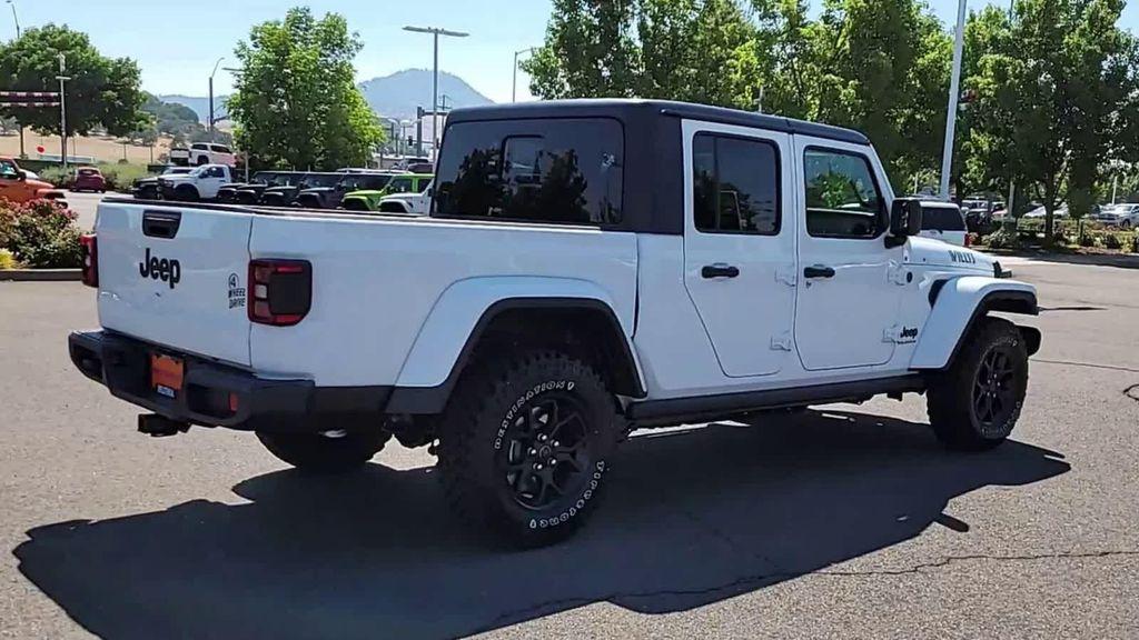 new 2025 Jeep Gladiator car, priced at $41,999
