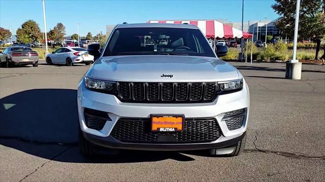 new 2024 Jeep Grand Cherokee car, priced at $50,170