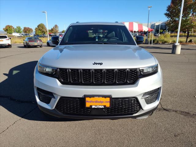 new 2024 Jeep Grand Cherokee car, priced at $50,170