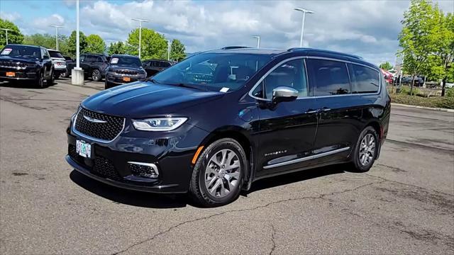 used 2022 Chrysler Pacifica car, priced at $49,798