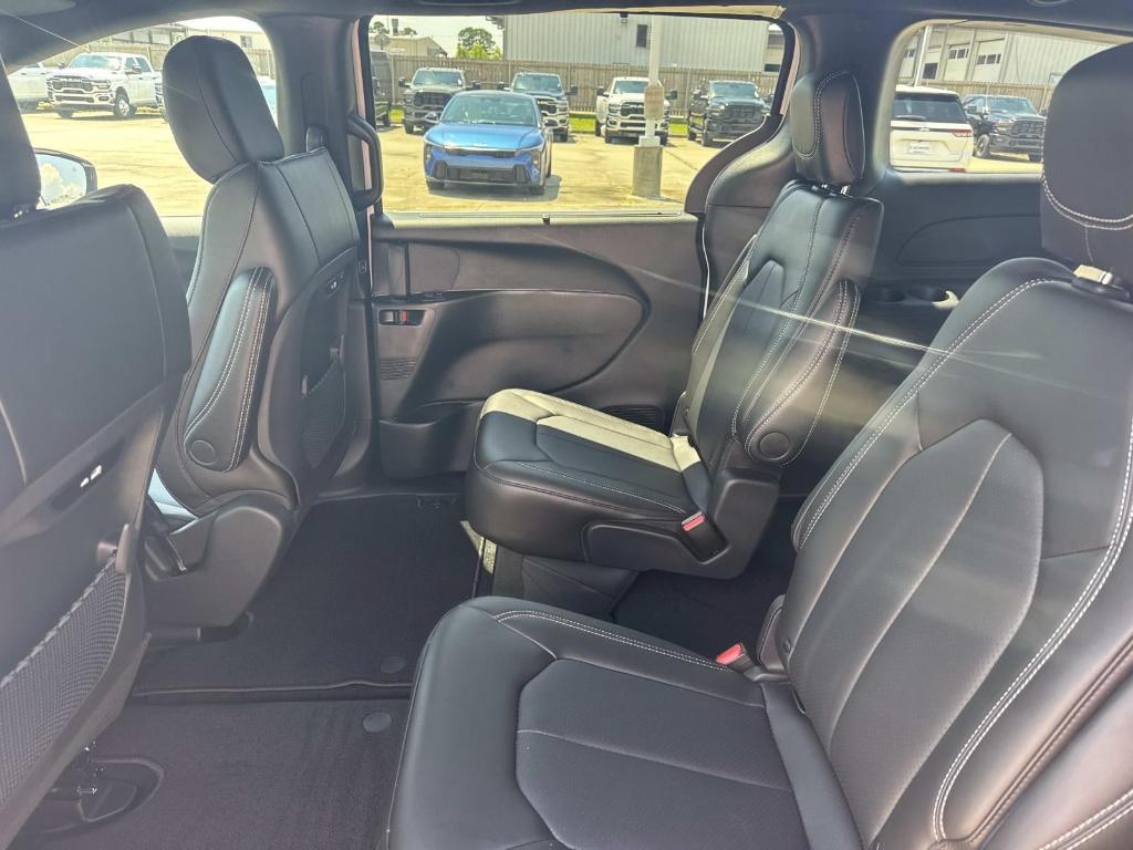new 2026 Chrysler Pacifica car, priced at $42,210