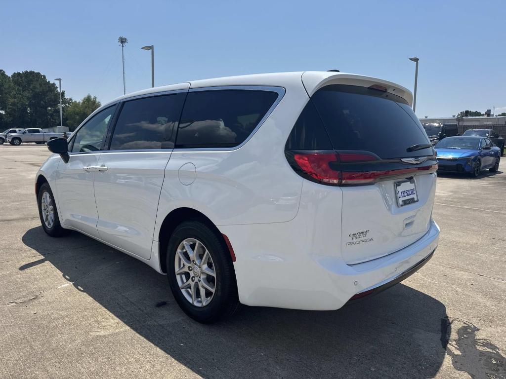 new 2026 Chrysler Pacifica car, priced at $42,210