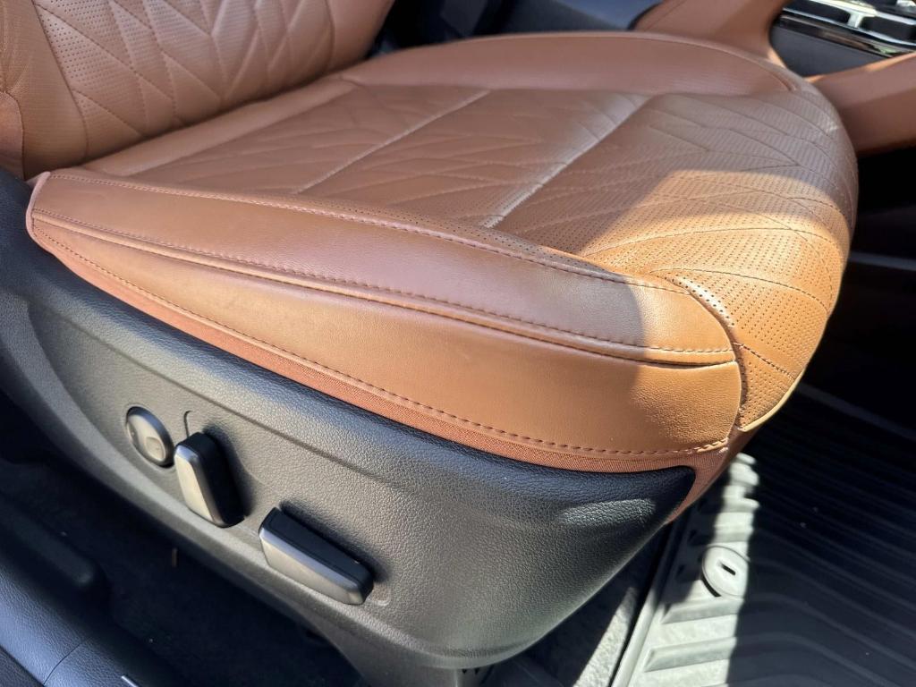 used 2024 Kia Telluride car, priced at $42,883