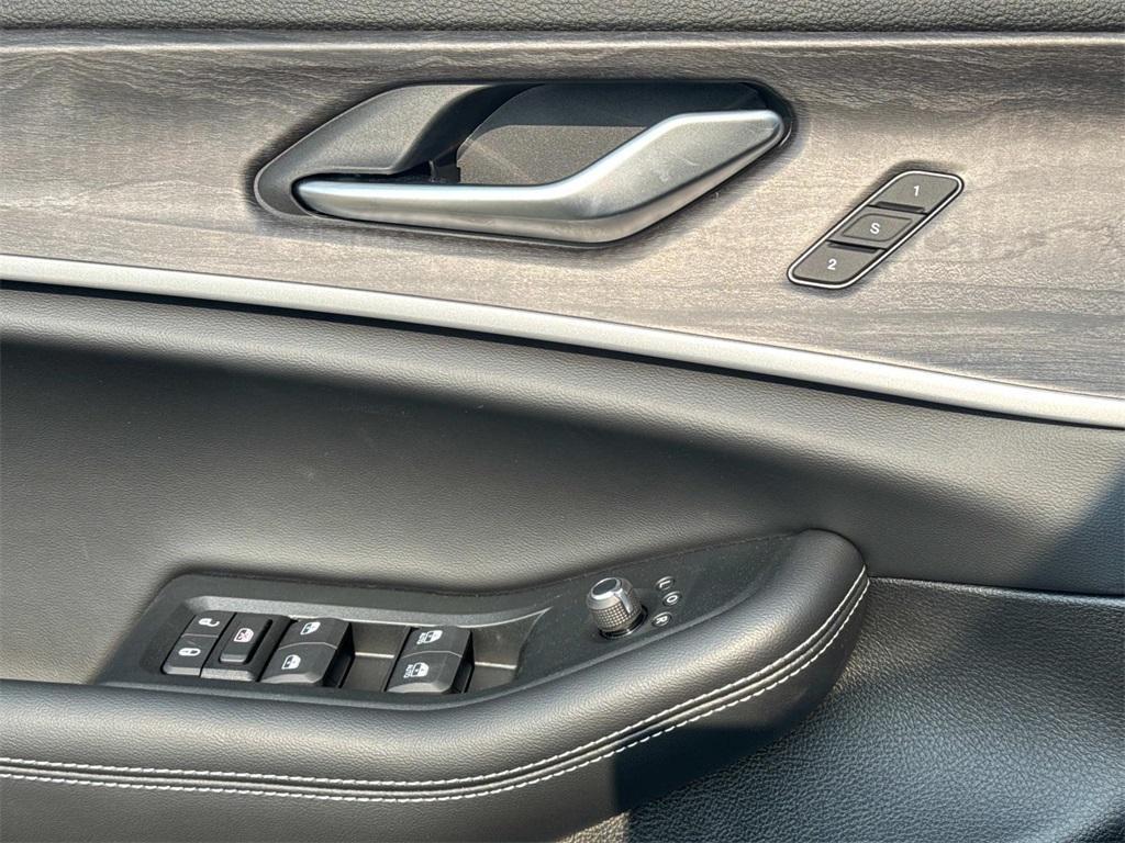 new 2025 Jeep Grand Cherokee car