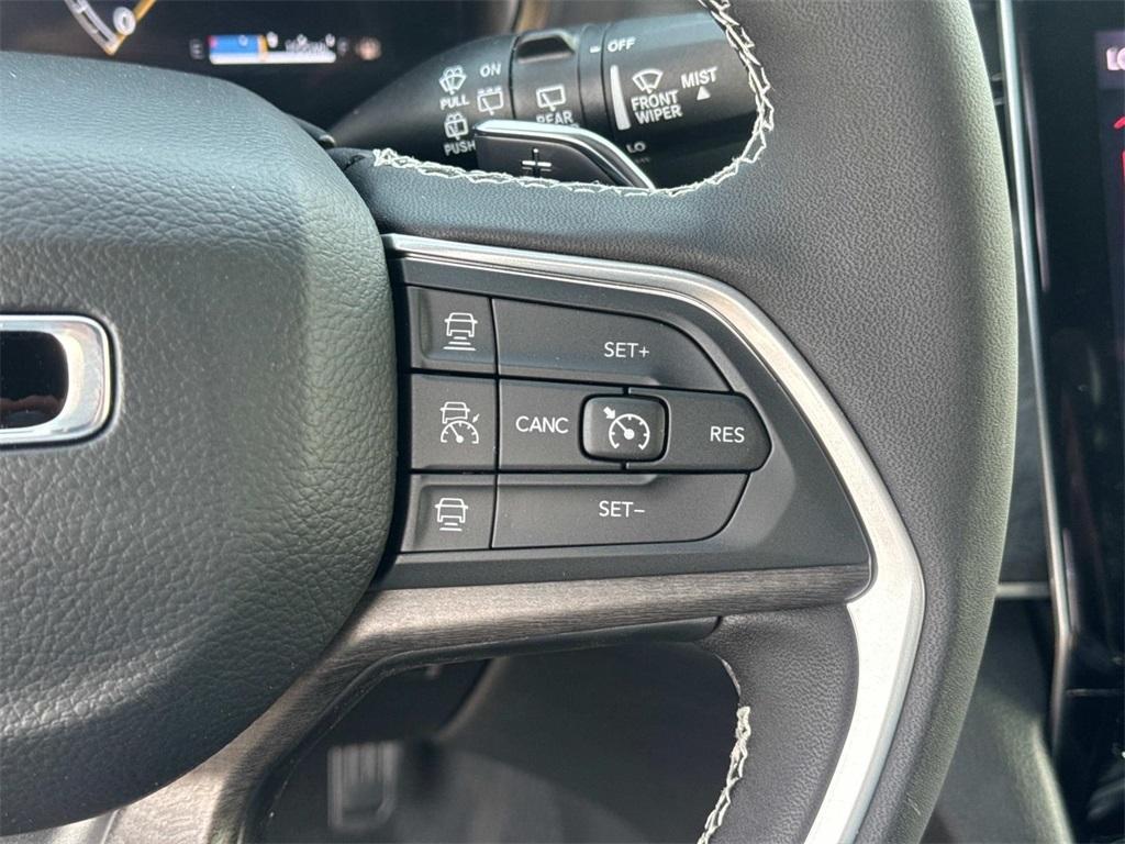 new 2025 Jeep Grand Cherokee car