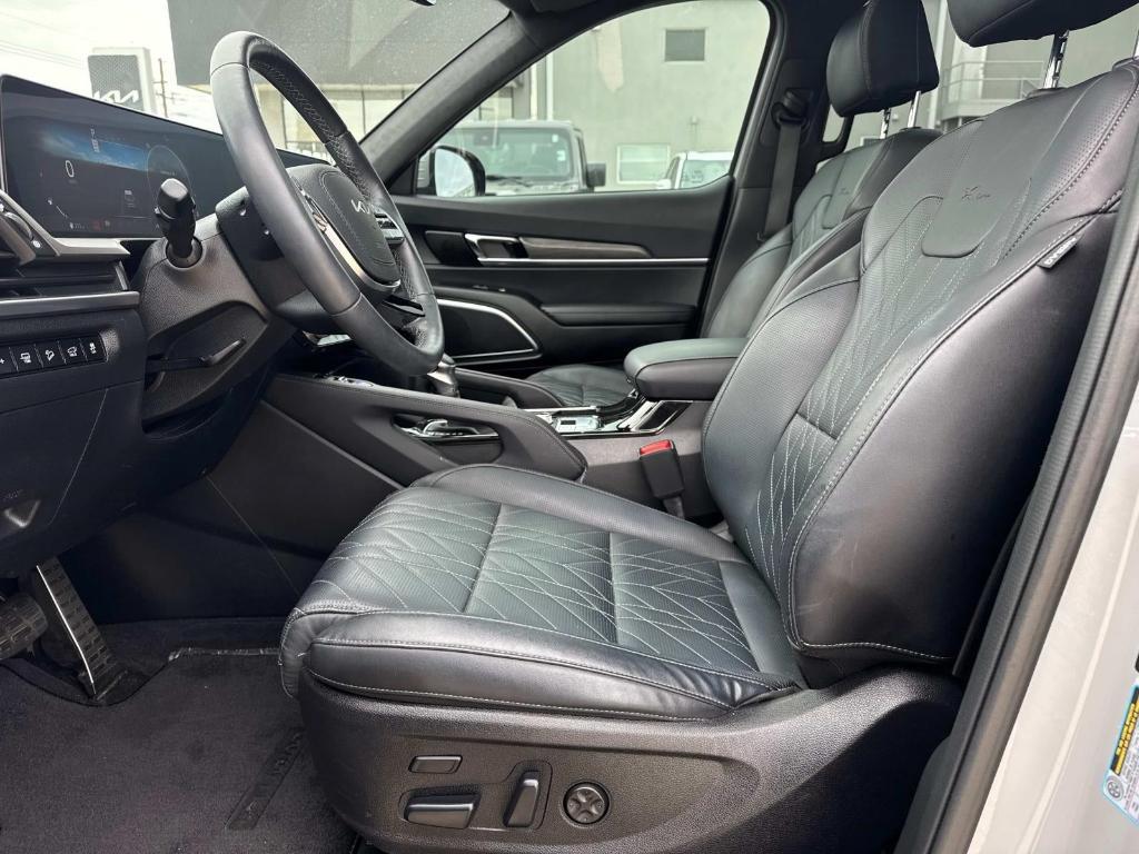 used 2023 Kia Telluride car, priced at $41,820