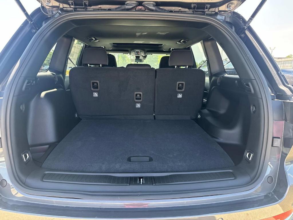 new 2025 Jeep Grand Cherokee car, priced at $39,370