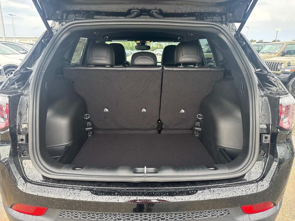 new 2025 Jeep Compass car, priced at $29,355