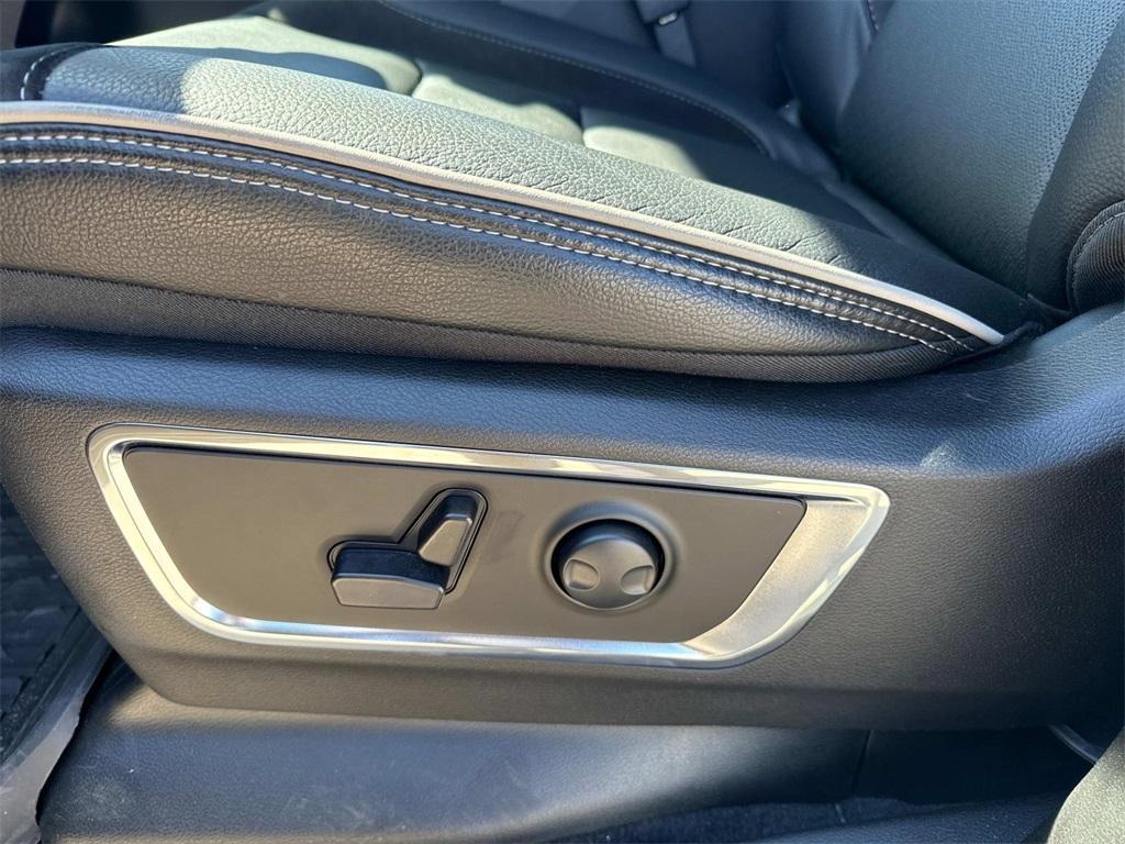 new 2025 Ram 1500 car, priced at $63,775