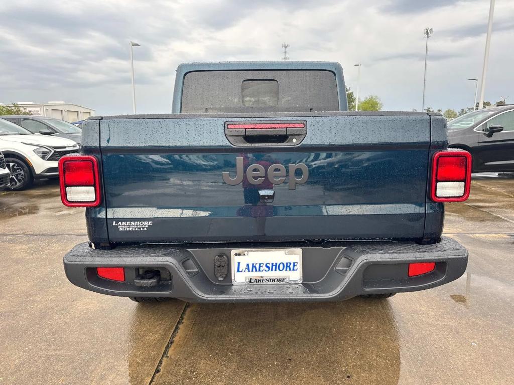 new 2025 Jeep Gladiator car, priced at $41,280