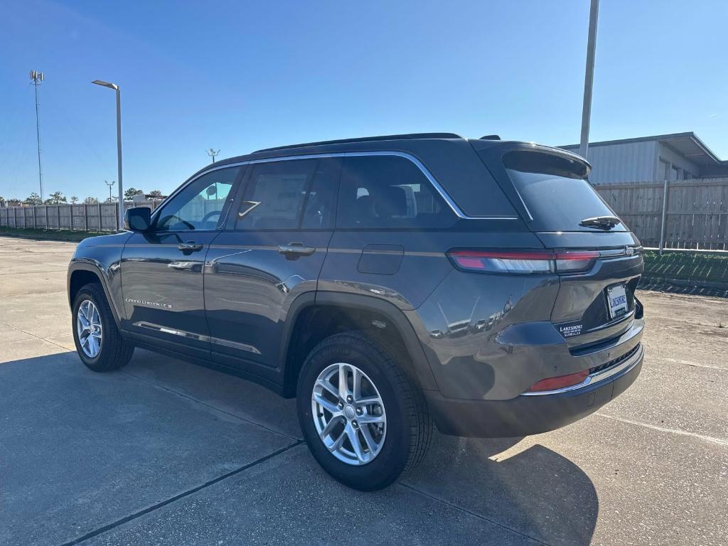 new 2025 Jeep Grand Cherokee car, priced at $39,175