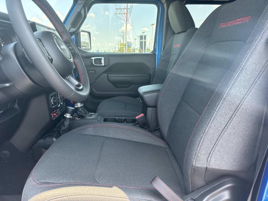 used 2024 Jeep Gladiator car, priced at $47,420