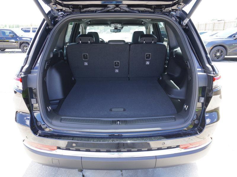 new 2024 Jeep Grand Cherokee car, priced at $42,920