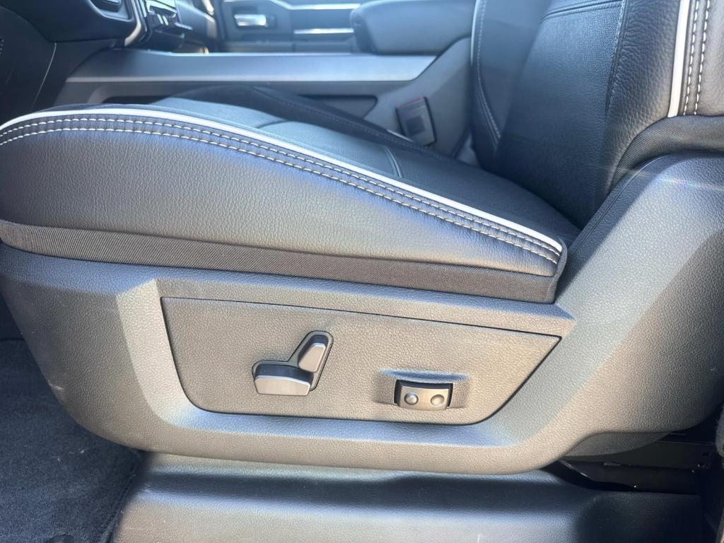 new 2025 Ram 2500 car, priced at $80,660