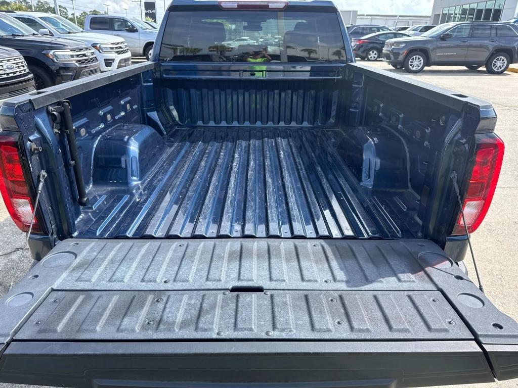 used 2022 GMC Sierra 1500 car, priced at $27,628
