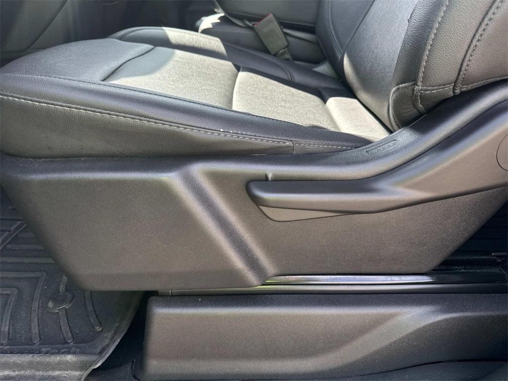 used 2022 GMC Sierra 1500 car, priced at $29,999
