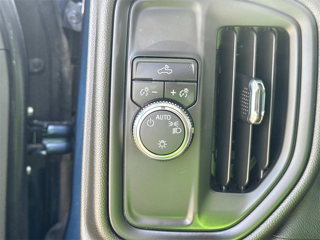 used 2022 GMC Sierra 1500 car, priced at $29,999